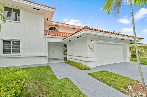 8700 SW 193rd Ter, Cutler Bay, FL 33157