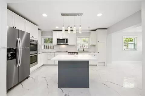 1665 SW 28th Ter, Fort Lauderdale, FL 33312