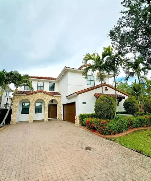 1001 NW 99th Ct, Miami, FL 33172