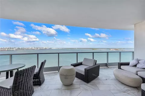 1331 Brickell Bay Dr #2701, Miami, FL 33131