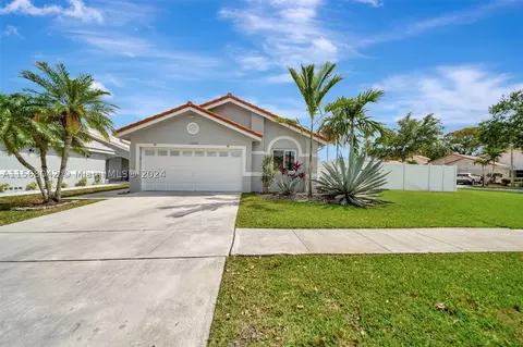 17690 SW 4th Ct, Pembroke Pines, FL 33029