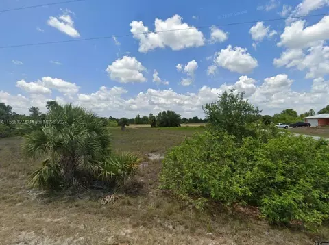 4107 E 18th St, Lehigh Acres, FL 33972