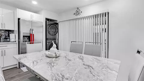 1265 W 41st St #5, Hialeah, FL 33012