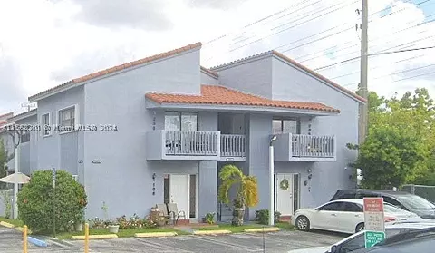 13673 SW 62nd St #205-2, Miami, FL 33183