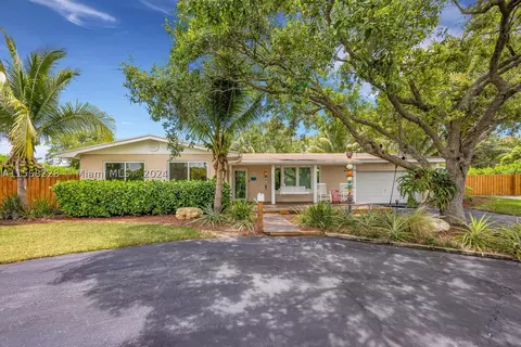 19445 SW 88th Ct, Cutler Bay, FL 33157