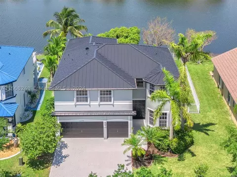 16295 SW 14th St, Pembroke Pines, FL 33027