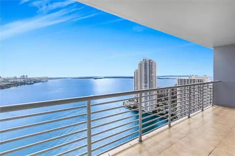 335 S Biscayne Blvd #3512, Miami, FL 33131