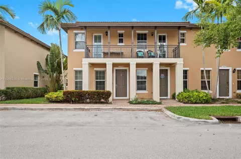 1230 SW 147th Ter #1230, Pembroke Pines, FL 33027