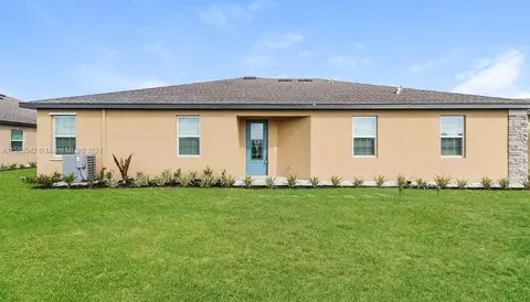 5208 Jovial Ct, Fort Pierce, FL 34947