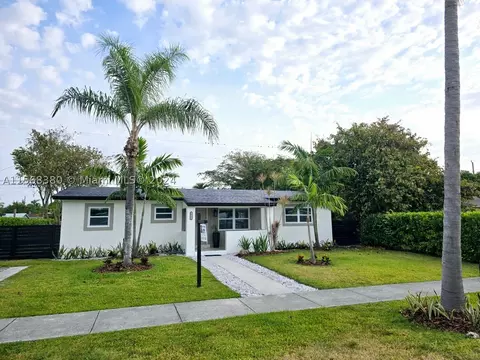 10111 Jamaica Dr, Cutler Bay, FL 33189
