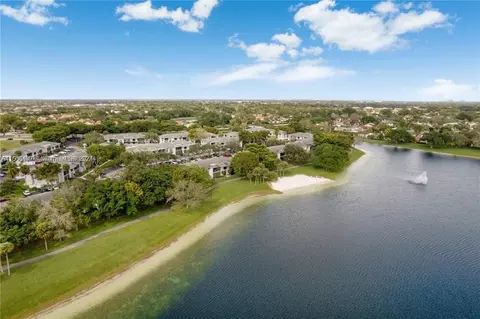 9701 Hammocks Blvd #108A, Miami, FL 33196