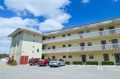 4441 NW 16th St #J107, Lauderhill, FL 33313