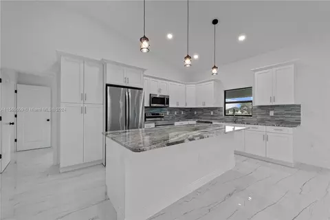 Kitchen - 7979 18th Pl, Labelle, FL 33935 photo 1 of 3