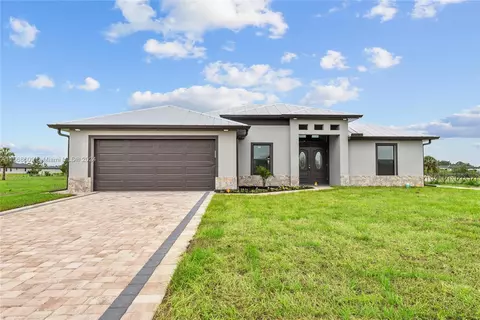 7979 18th Pl, Labelle, FL 33935