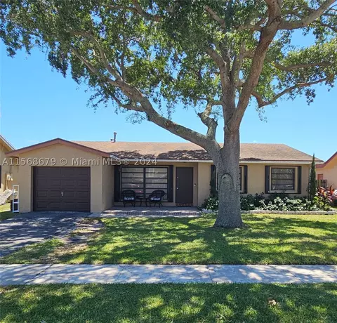 11630 NW 43rd St, Sunrise, FL 33323