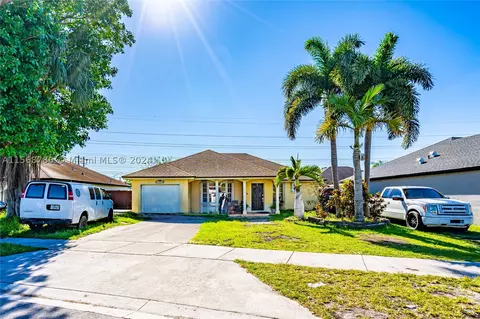 18376 SW 138th Ct, Miami, FL 33177