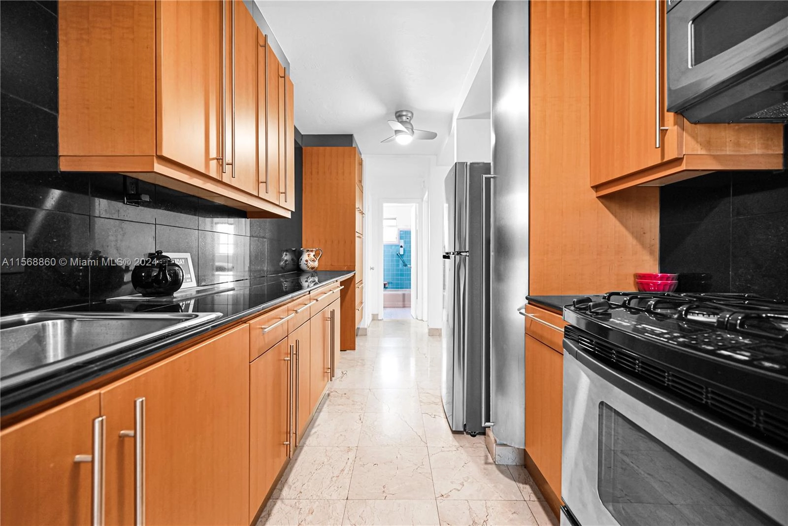 350 Collins Ave Unit 210