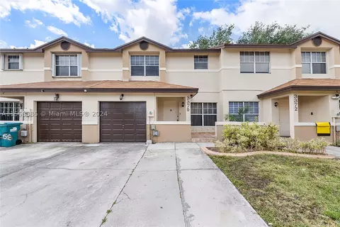 3370 NW 197th Ter, Miami Gardens, FL 33056