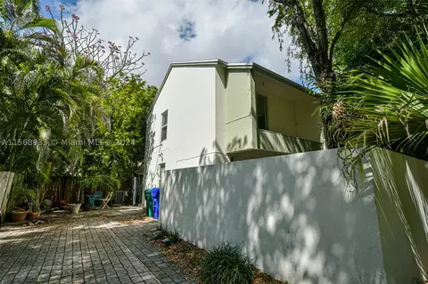 3160 Mary St #2, Coconut Grove, FL 33133