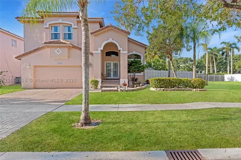 18438 NW 9th St, Pembroke Pines, FL 33029