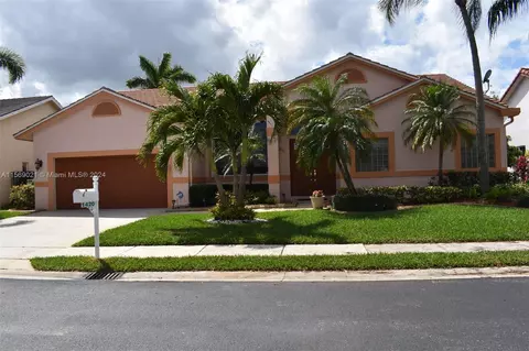 1420 SW 104th Ave, Pembroke Pines, FL 33025