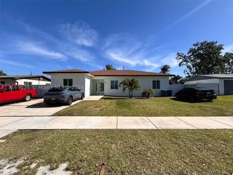 10521 SW 204th Ter, Cutler Bay, FL 33189