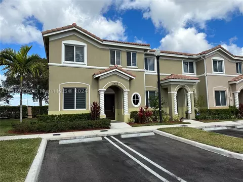 2455 SE 10th St #0, Homestead, FL 33035