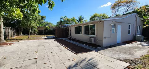 1221 N 58th Ave, Hollywood, FL 33021