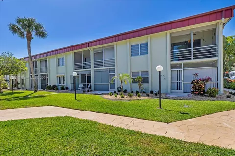 860 SE 6th Ave #203, Deerfield Beach, FL 33441