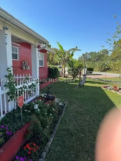 17201 SW 122nd Ave, Miami, FL 33177