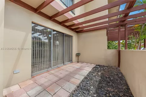 4918 Sheridan St #3, Hollywood, FL 33021