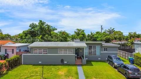 8650 SW 33rd Ter, Miami, FL 33155