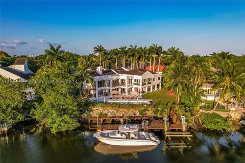 7210 E Lago Dr, Coral Gables, FL 33143