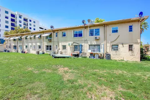 Exterior - 291 E 4th Ave #3, Hialeah, FL 33010 photo 6 of 8