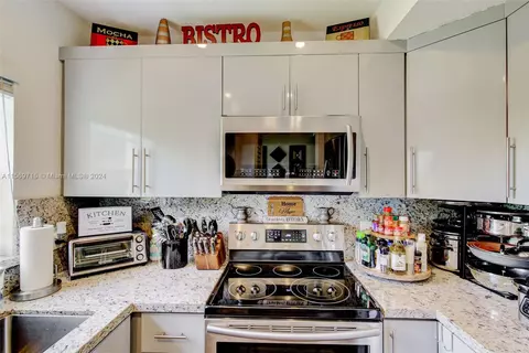 Kitchen - 291 E 4th Ave #3, Hialeah, FL 33010 photo 4 of 4
