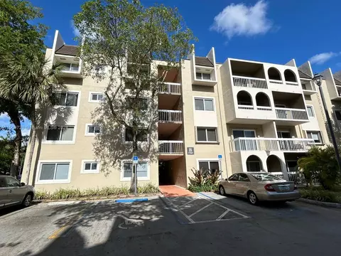 7707 Camino Real #B-405, Miami, FL 33143