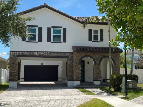 16976 SW 90th Ter, Miami, FL 33196