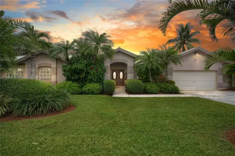 15325 SW 156th Ter, Miami, FL 33187