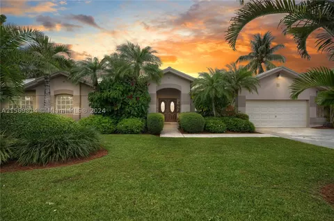 15325 SW 156th Ter, Miami, FL 33187