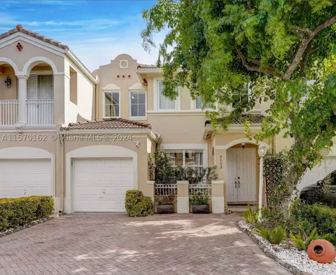 3123 NW 101st Pl, Doral, FL 33178