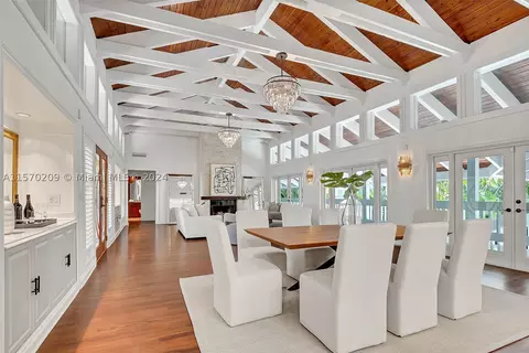 3620 Curtis Ln, Miami, FL 33133