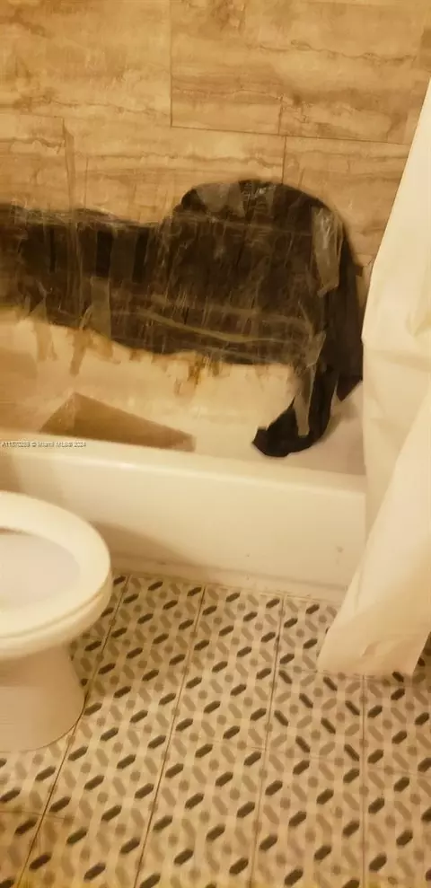 1201 SW 73rd Ave, North Lauderdale, FL 33068