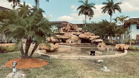 9350 SW 77th Ave #G4, Miami, FL 33156