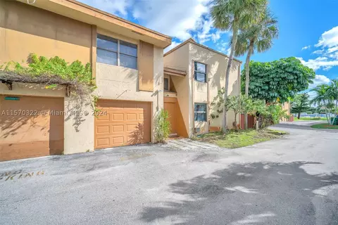 8398 N Missionwood Cir #C-18, Miramar, FL 33025