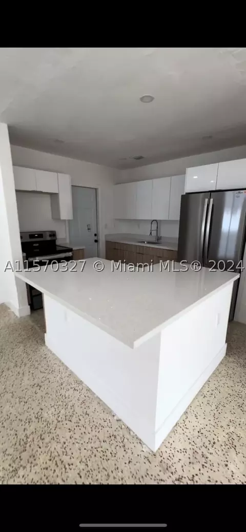 731 Atlantic Ave, Opa Locka, FL 33054 photo 1