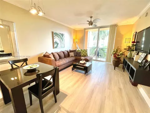 651 Okeechobee Blvd #206, West Palm Beach, FL 33401