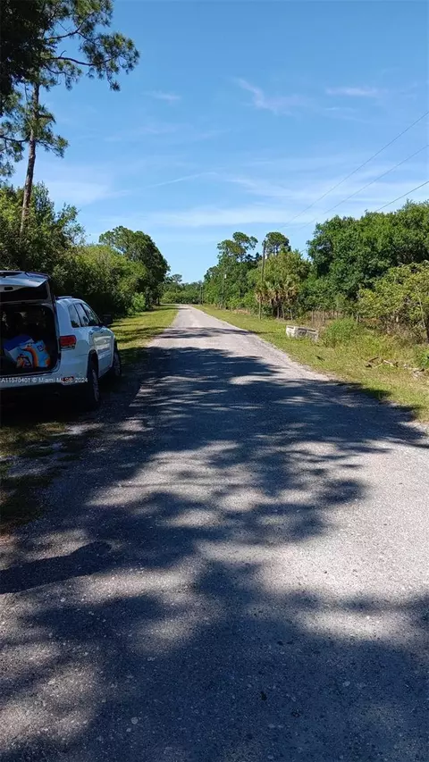 555 S Riverside St, Clewiston, FL 33440