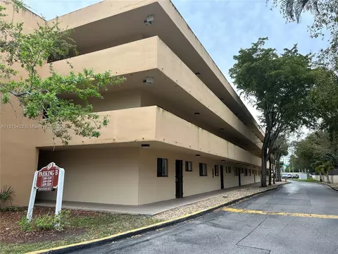 8415 SW 107th Ave #227W, Miami, FL 33173