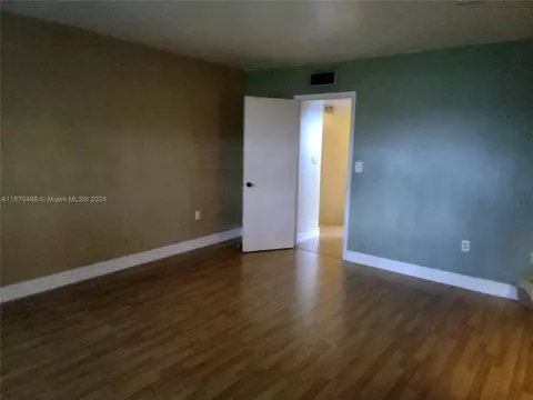 Other - Undisclosed, Hialeah, FL 33015 photo 2 of 6