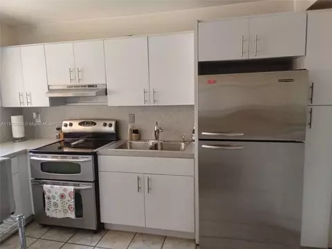 Kitchen - Undisclosed, Hialeah, FL 33015 photo 2 of 4